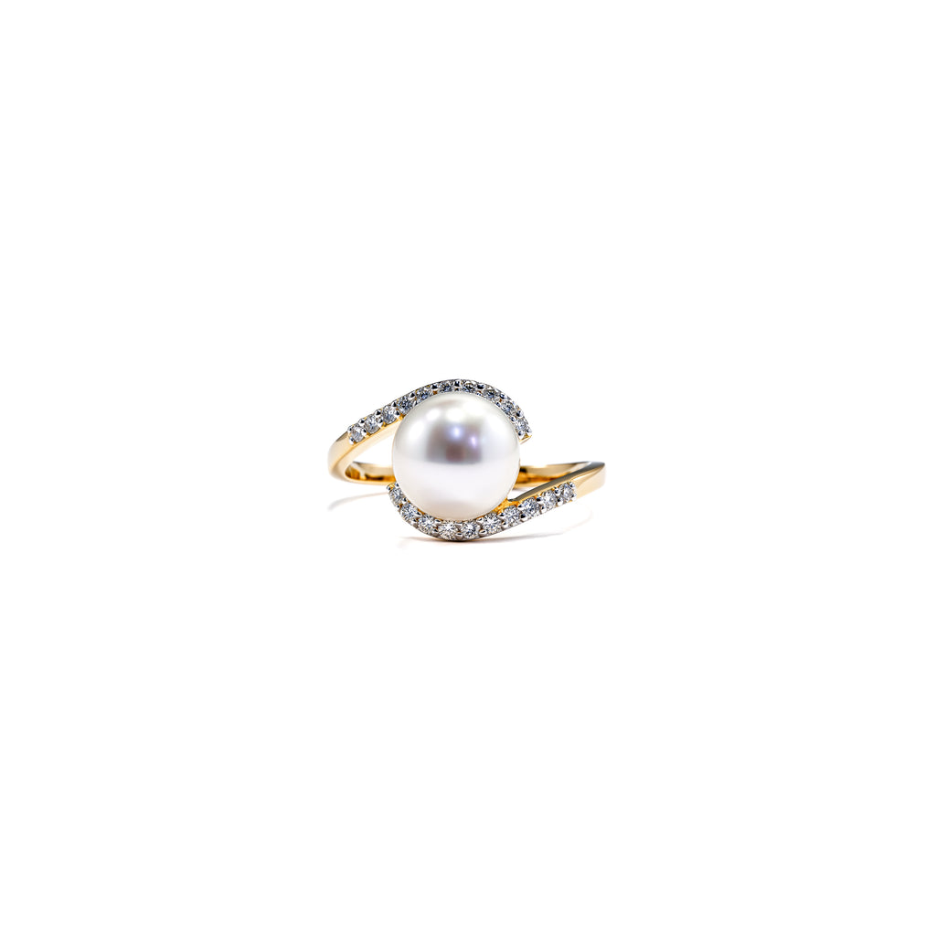 Pearl & Diamond Bypass Swirl Ring